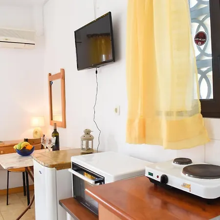 Appartamento Lemon Studio Only 150m To The Beach
